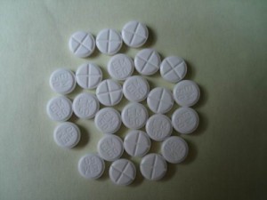 a picture of some clenbuterol pills